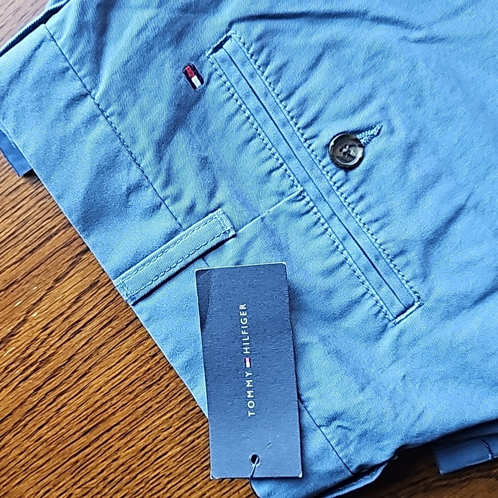 TOMMY HILFIGER Men Shorts